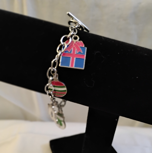 Hand Crafted Christmas Charm Bracelet - Picture 2 of 4